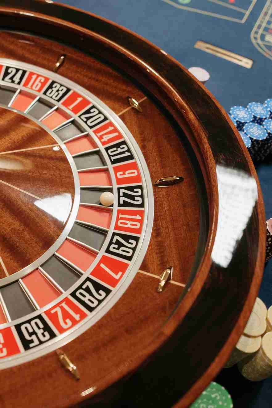 Cashback Bonuses vs Free Spins: Which is the Better Choice for Players?