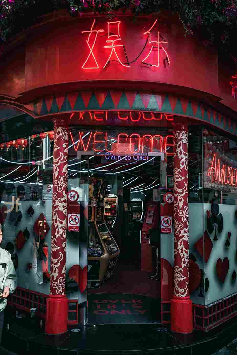 How Online Casinos Make Money: A Comprehensive Guide